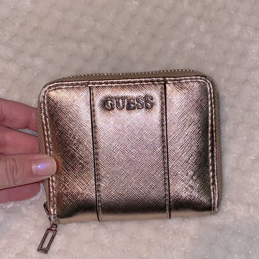 ‼️Guess Metallic Wallet‼️
